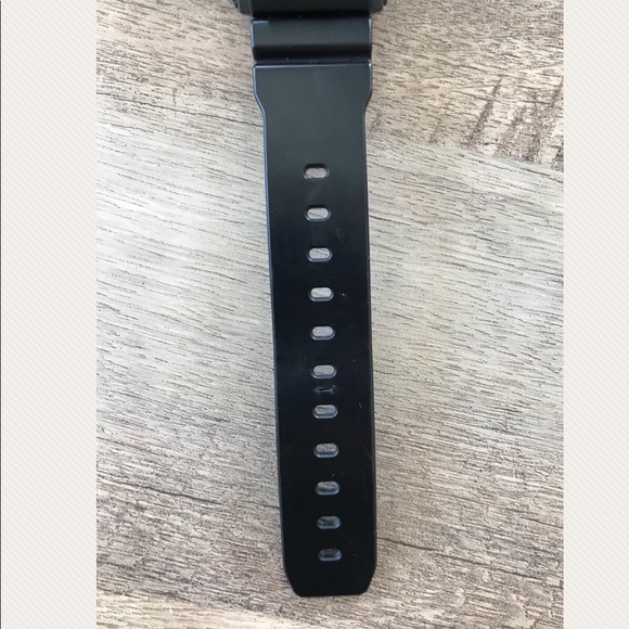 Men’s Casio G-Shock DW9052-1V Watch - Picture 7 of 8